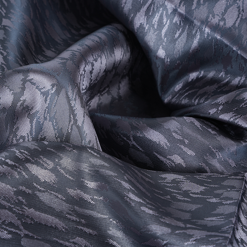 Kationinen leopardikuvioinen Jacquard