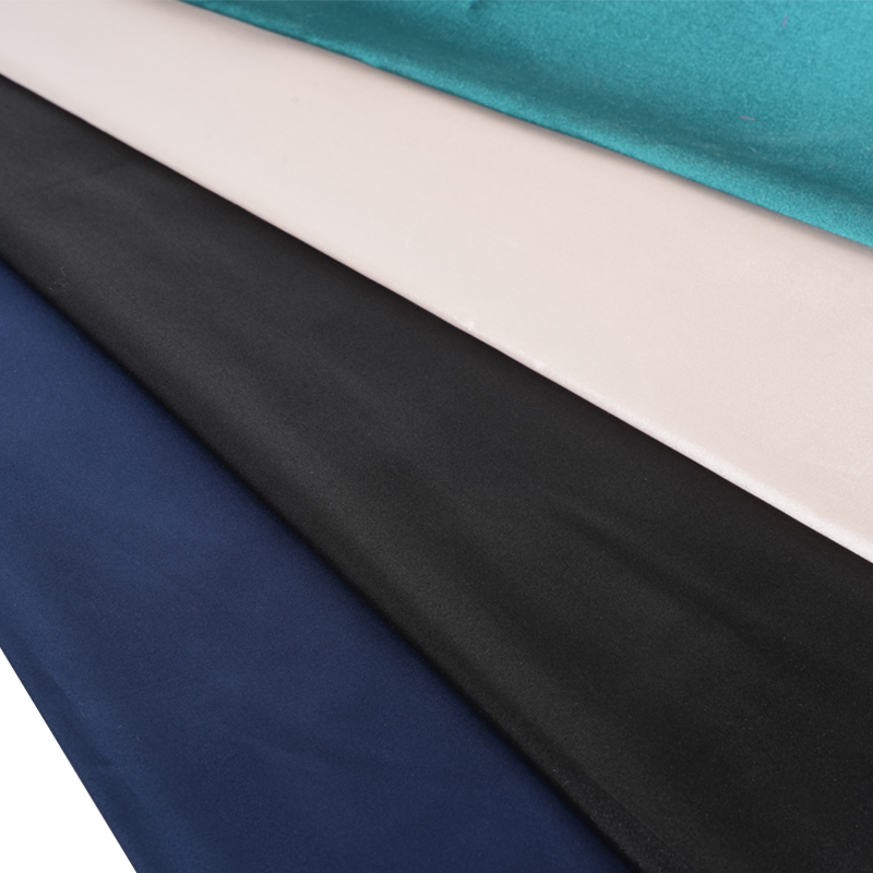 50D*50D värjätty kiiltävä kierretty joustava satiinivärjäyskangas