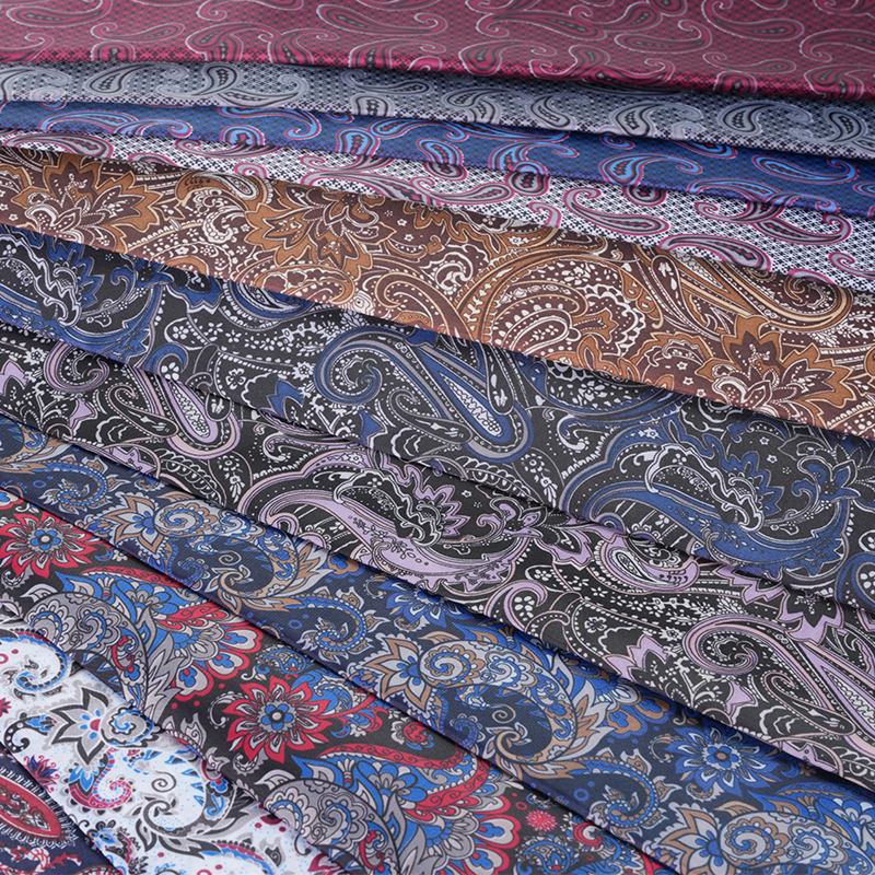 190T Polyester Taffeta Ponytail Pine Leaf Print Fabric