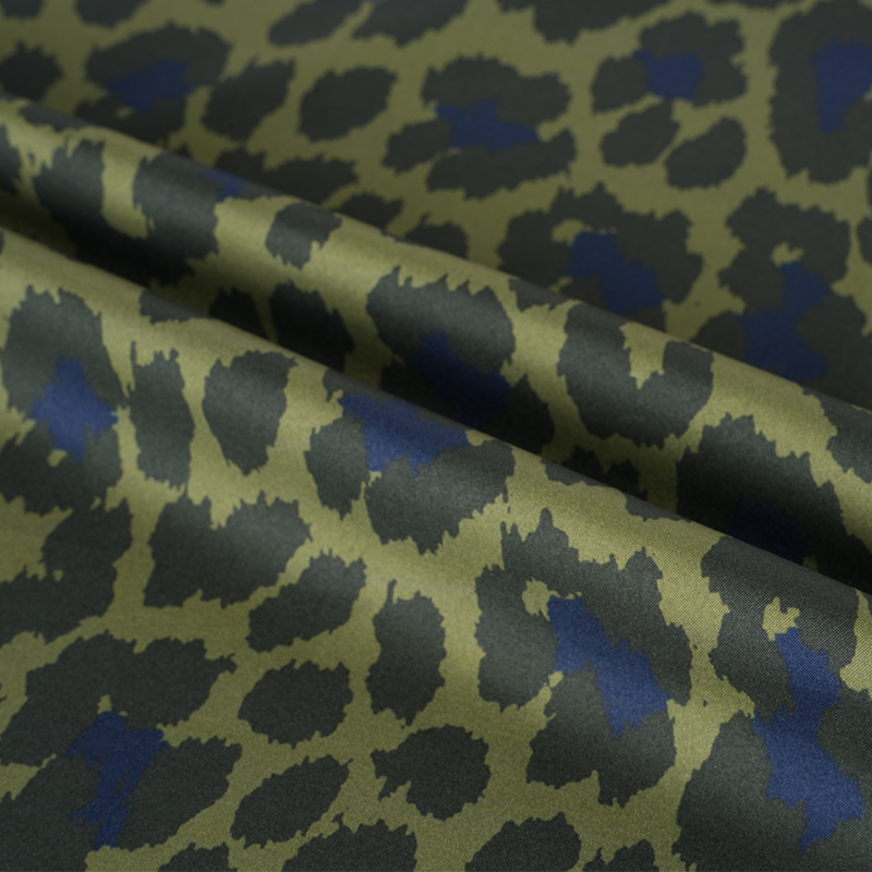 230T High Stretch Pongee Large Leopard Print -kangas