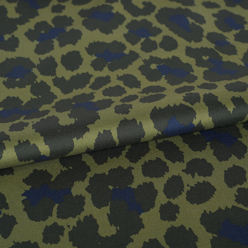 230T High Stretch Pongee Large Leopard Print -kangas